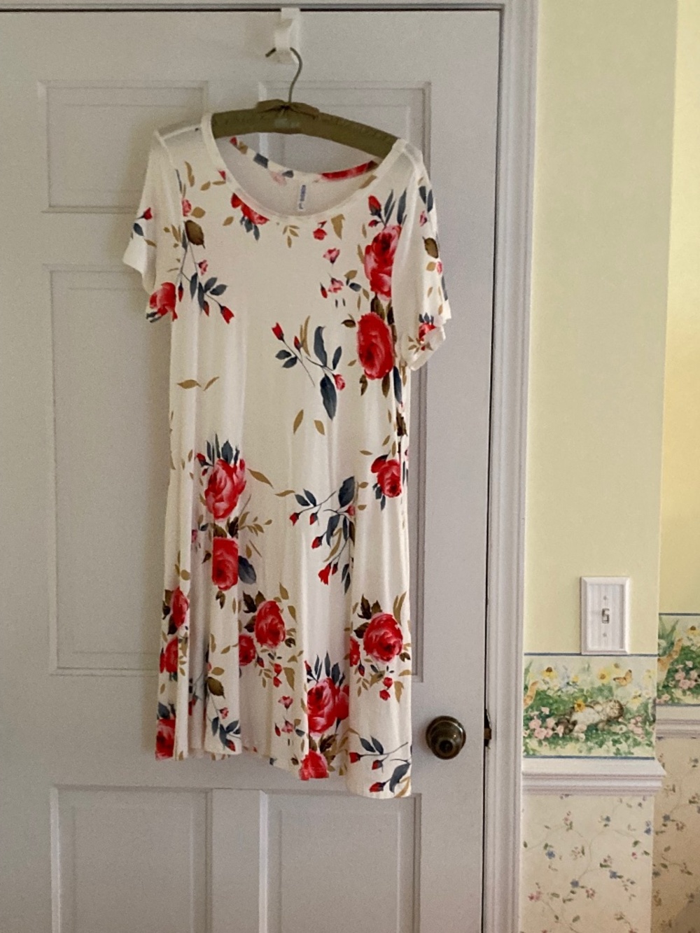 White/Floral A Line Stretch Dress L